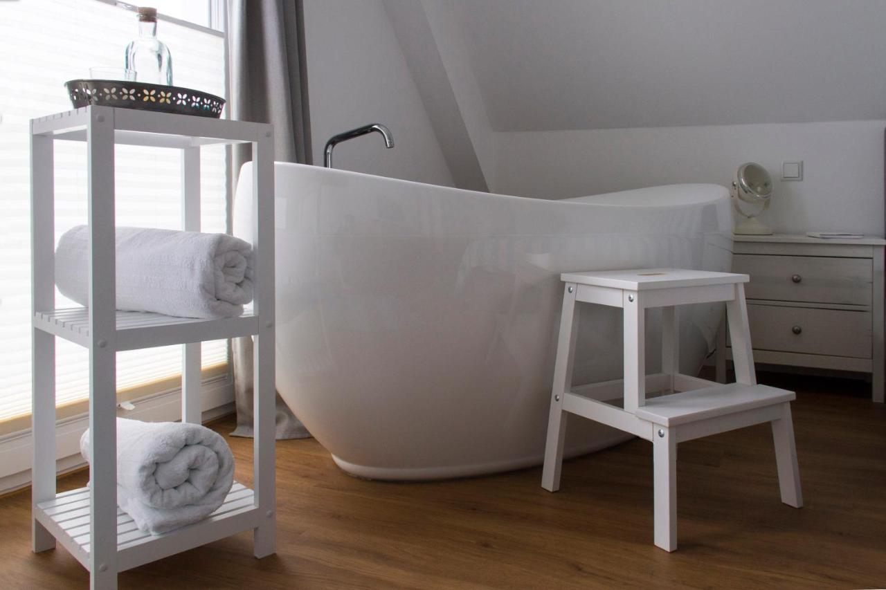 Doppelzimmer mit Balkon