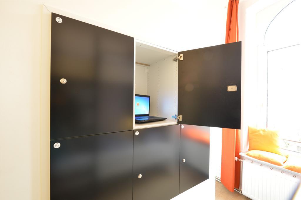 Bed 10-Bed Mixed Dormitory Room