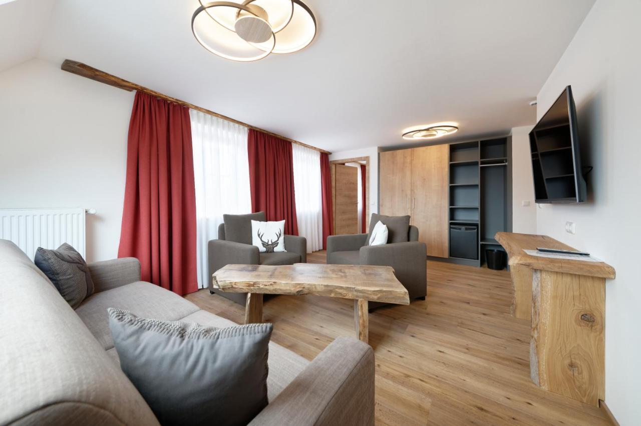 Suite with Mountain View