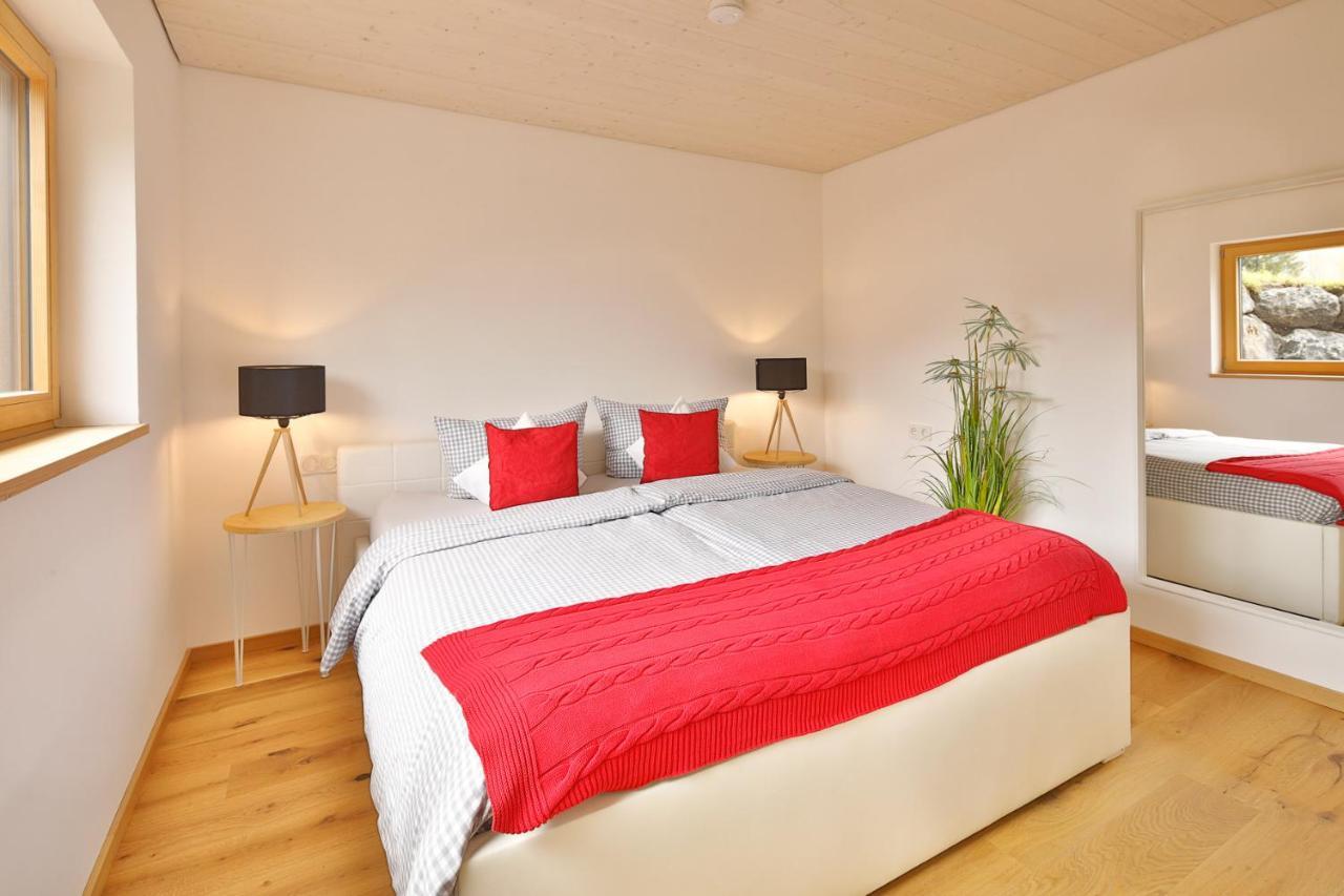 Apartment mit Terrasse