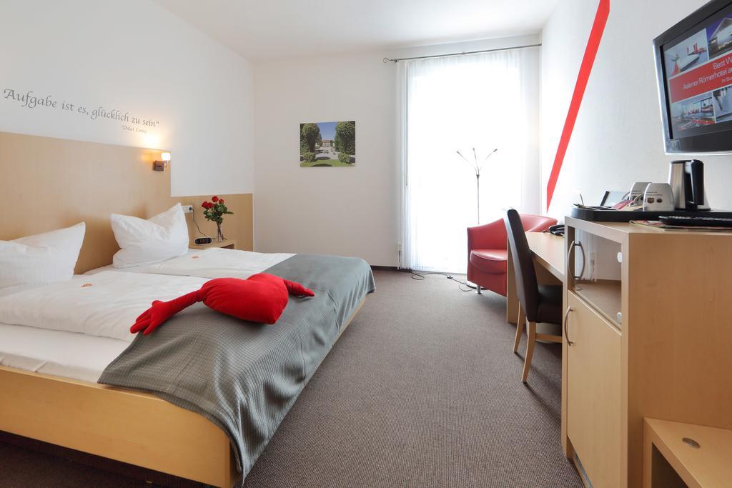 Business King Room with Garden View