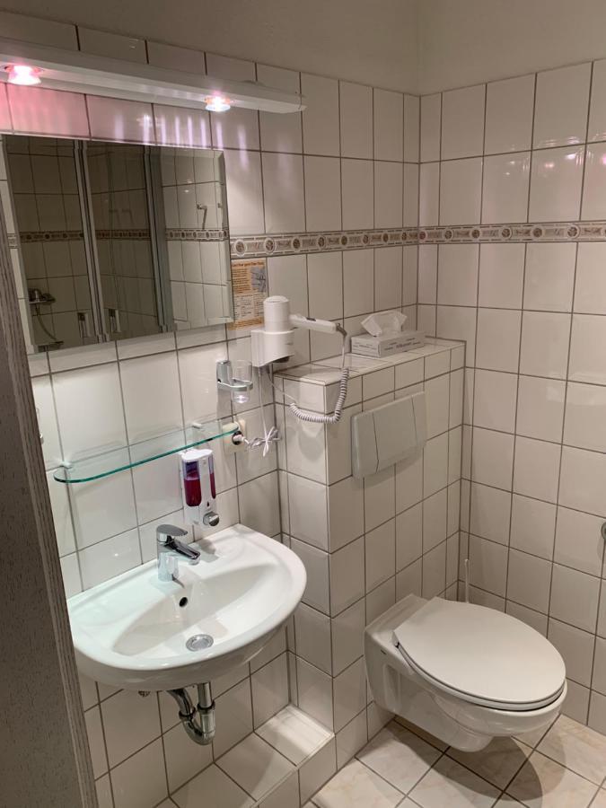 Twin Room with Bathroom