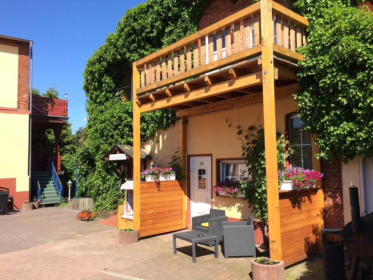 Einzelzimmer mit Balkon
