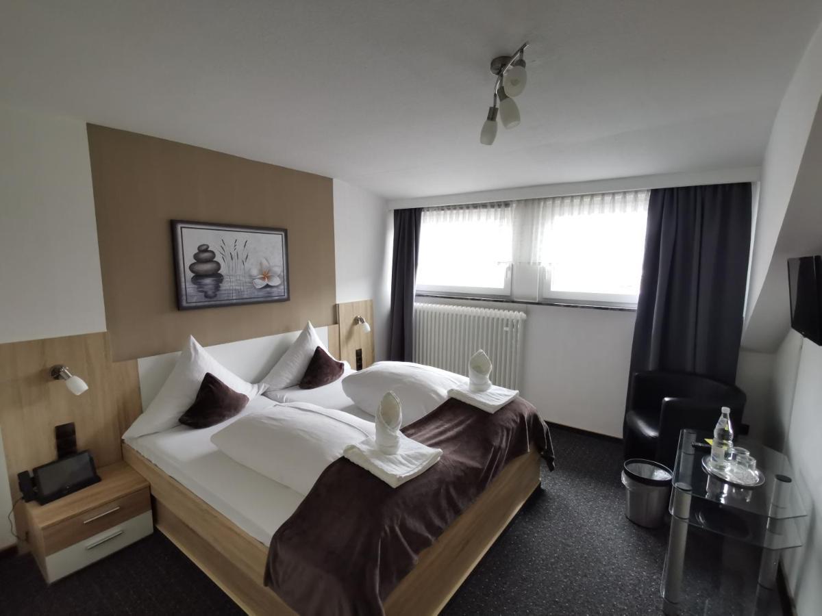 Kleines Zweibettzimmer