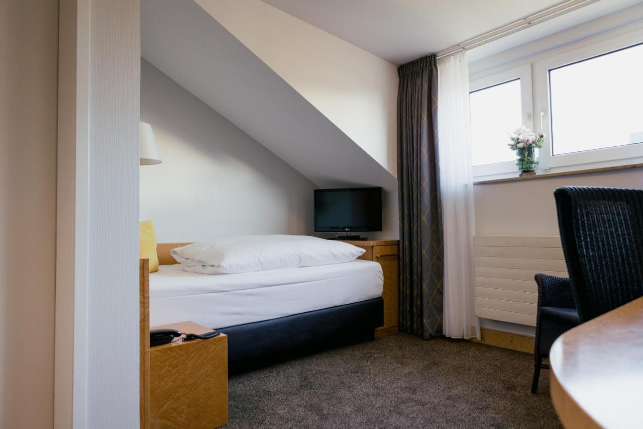 Standard Single Room