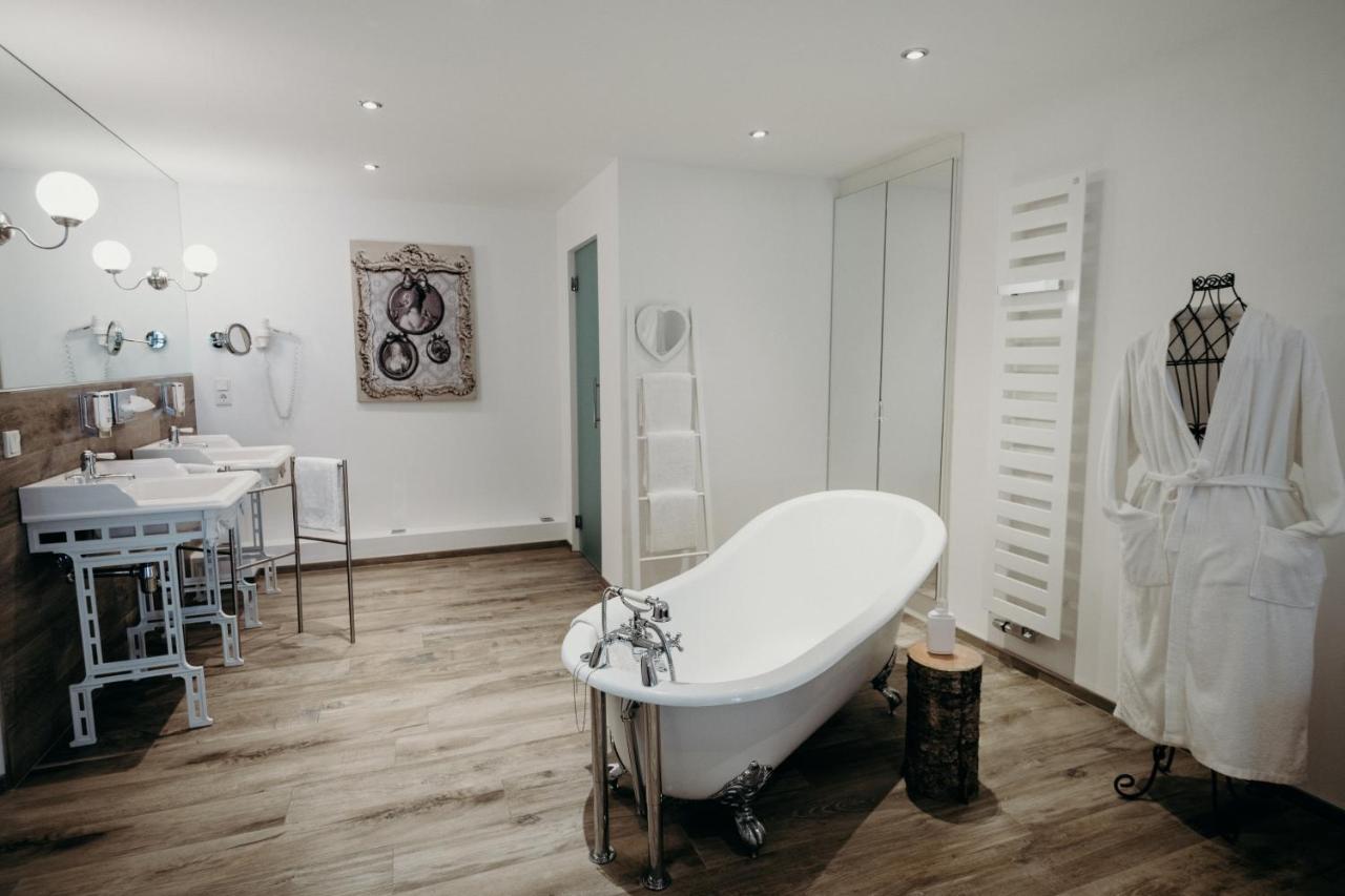 Deluxe Doppelzimmer mit Bad
