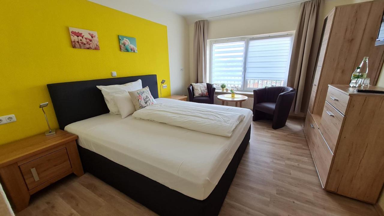 Deluxe Doppelzimmer (2 Erwachsene & 1 Kind)