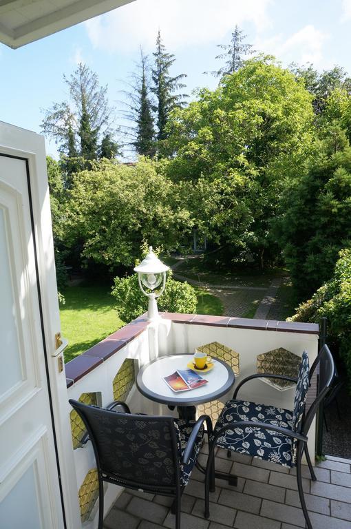 Doppelzimmer mit Balkon