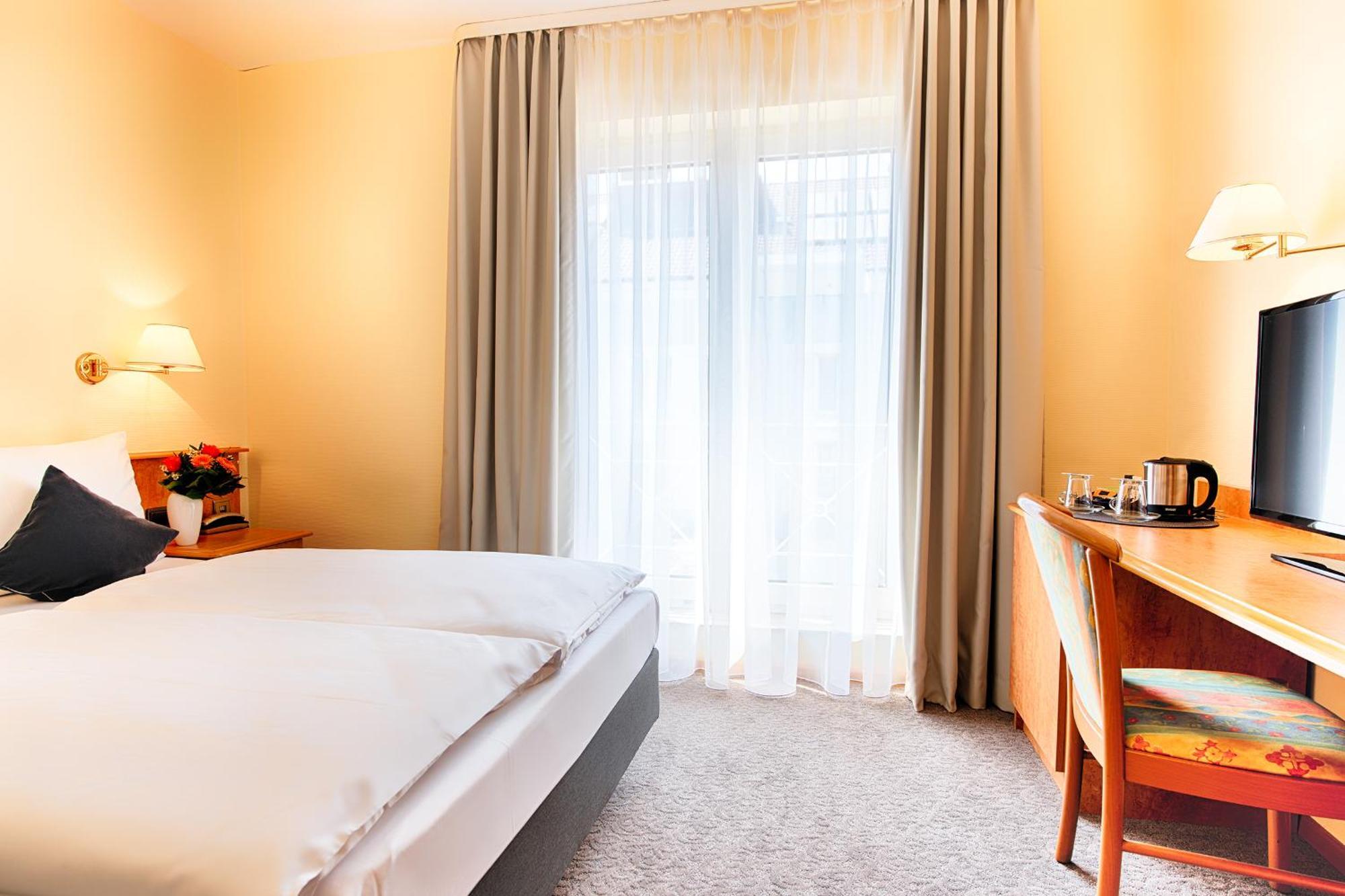 Economy Double Room