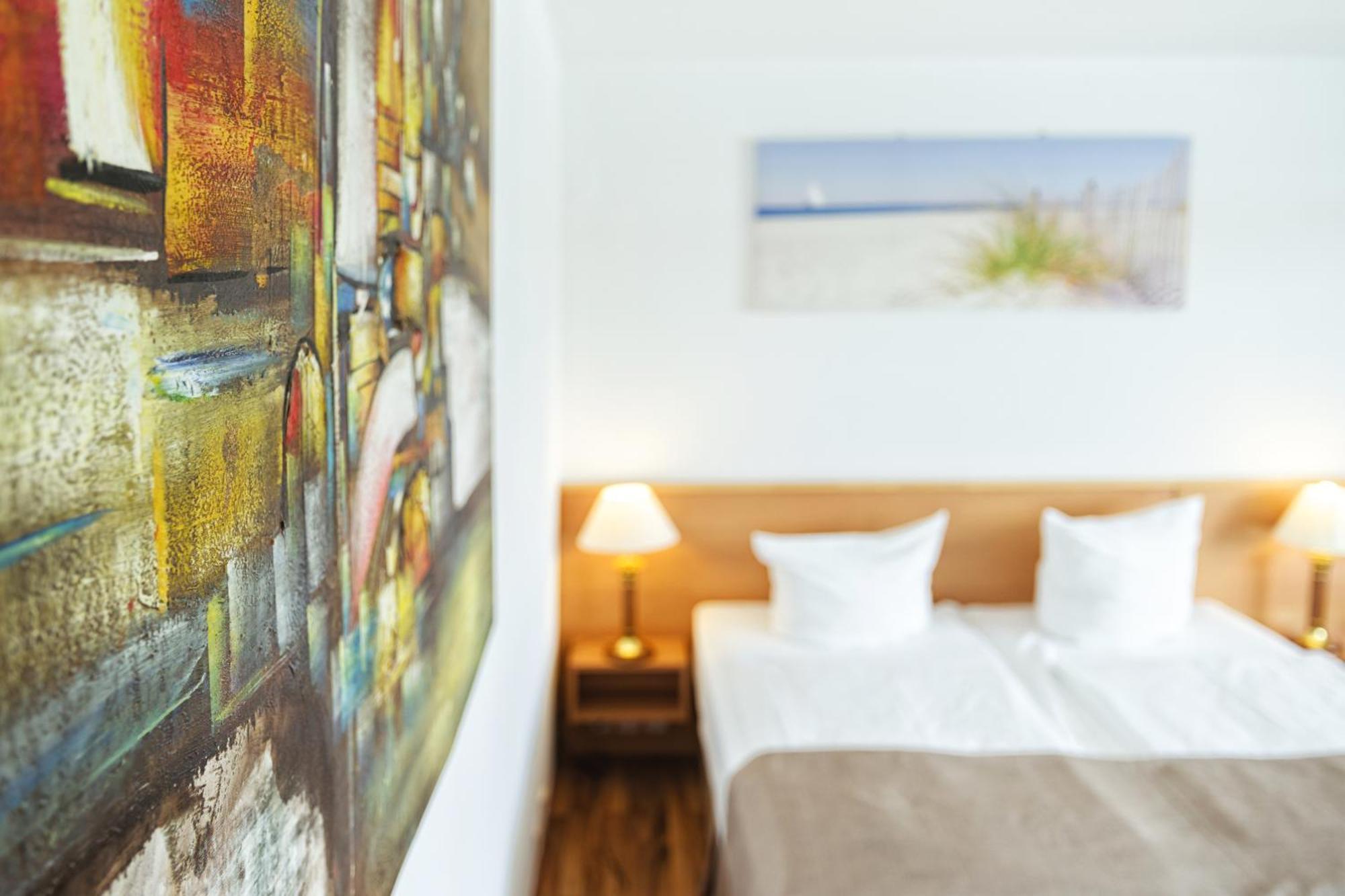 Standard Zimmer mit Kingsize-Bett