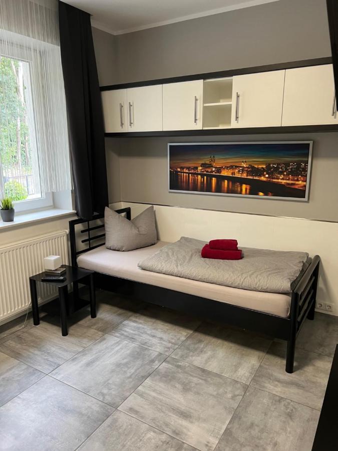 Single Room,1290216940:JPEG