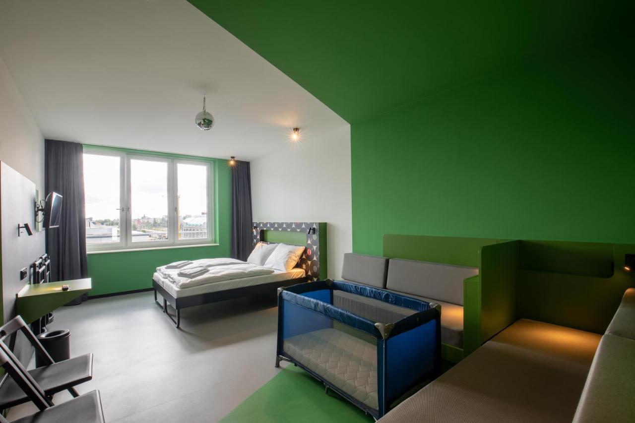 Triple Room,1304882605:JPEG