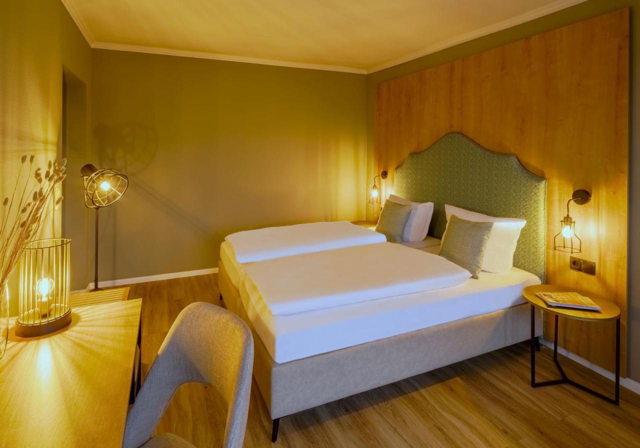 Deluxe Double Room with Bay Window
