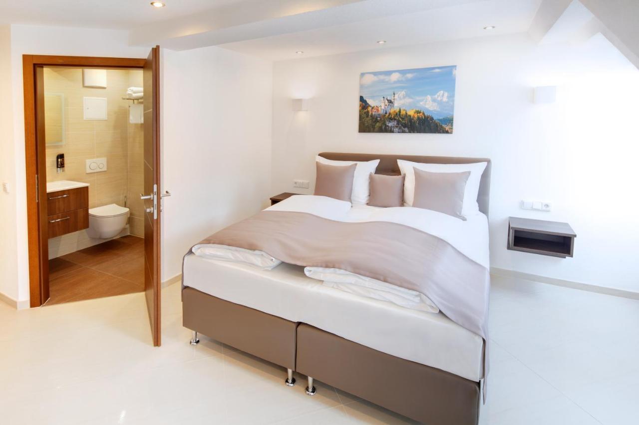 Double Room,1032333317:JPEG