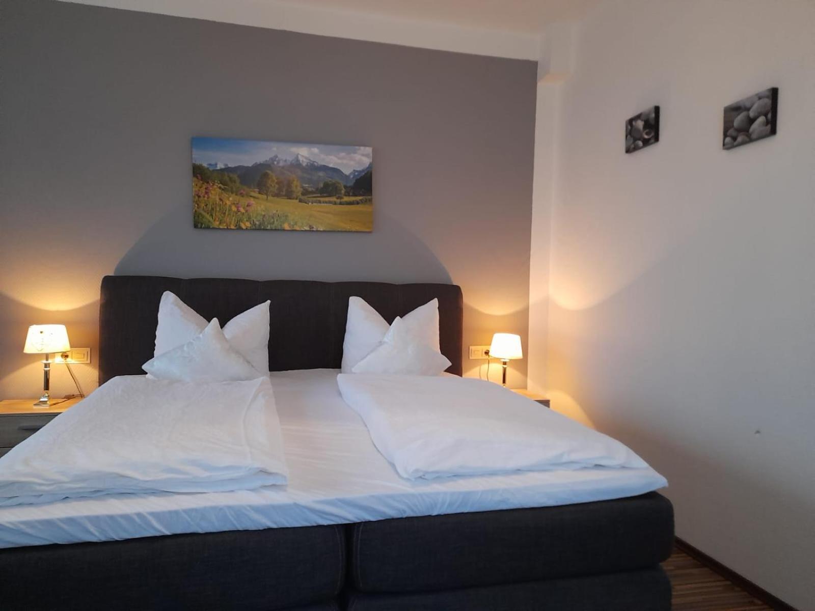 Doppelzimmer mit Balkon