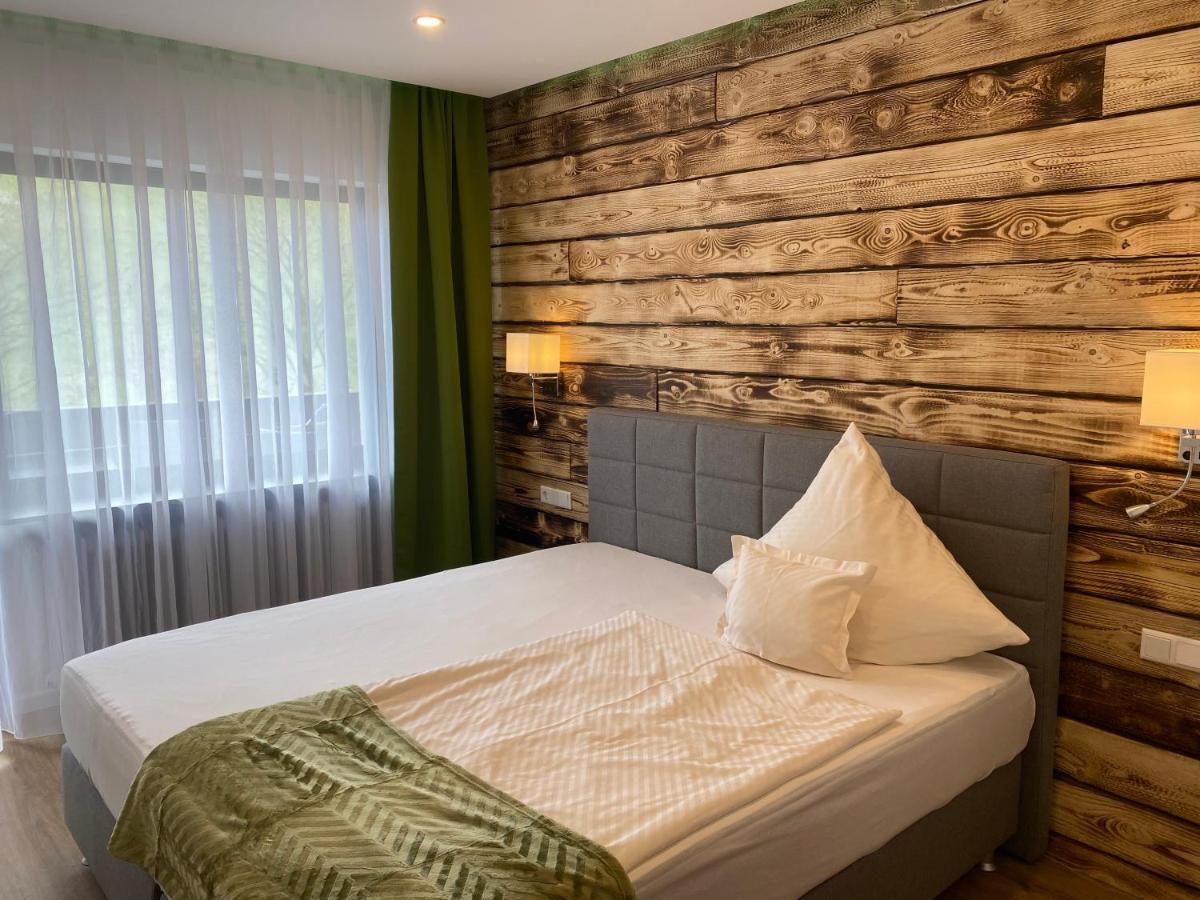 Doppelzimmer mit Balkon