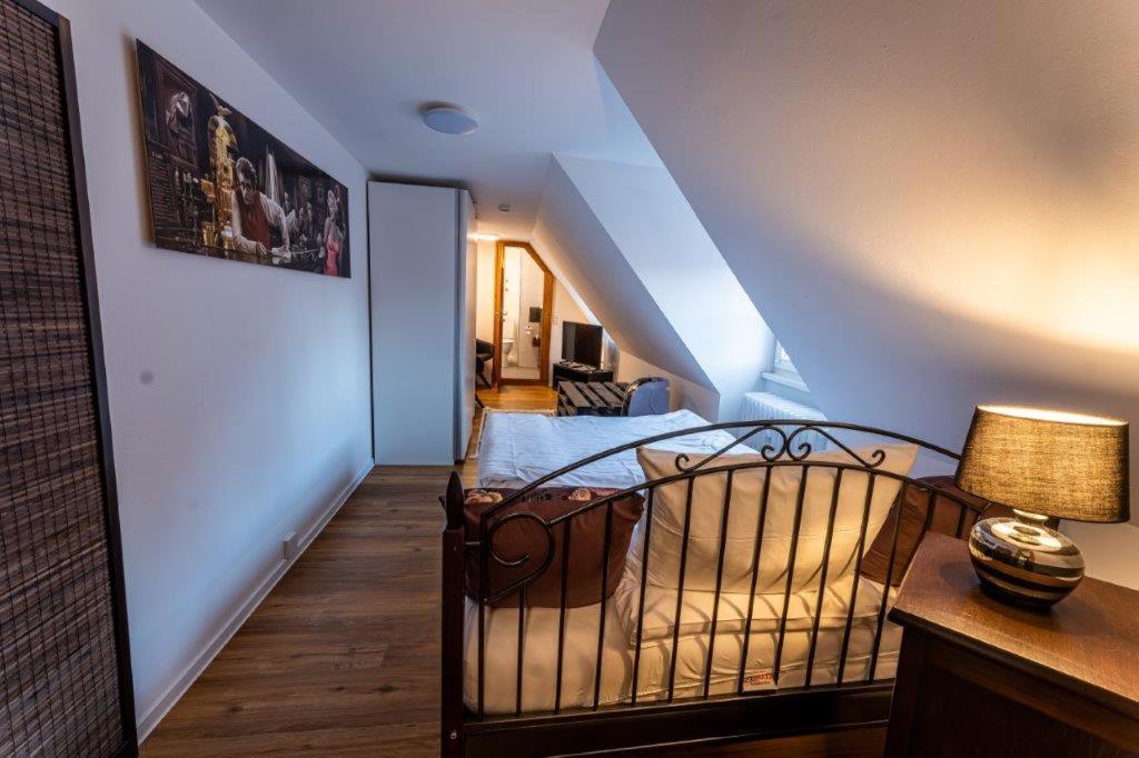 Single Room 4th floor without elevator