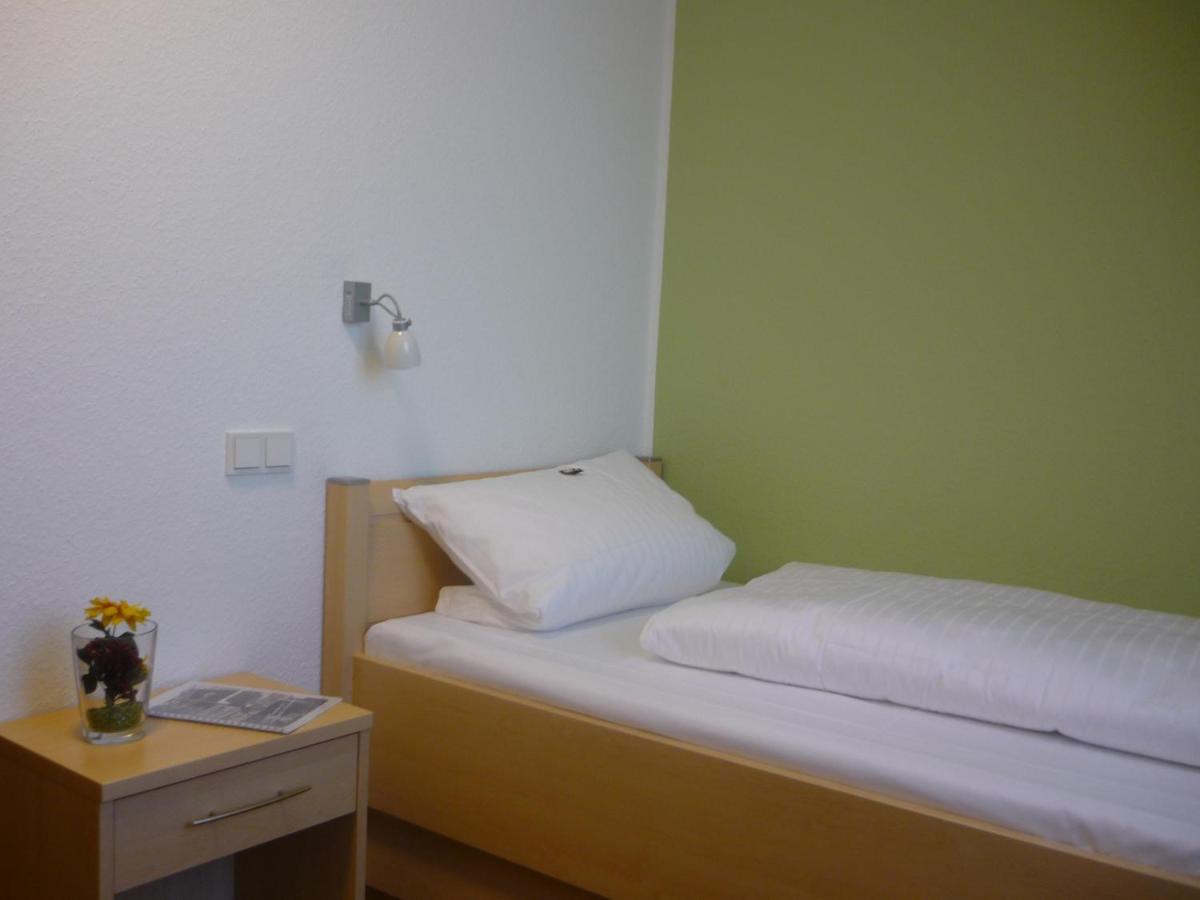 Einzelzimmer mit eigenem Bad