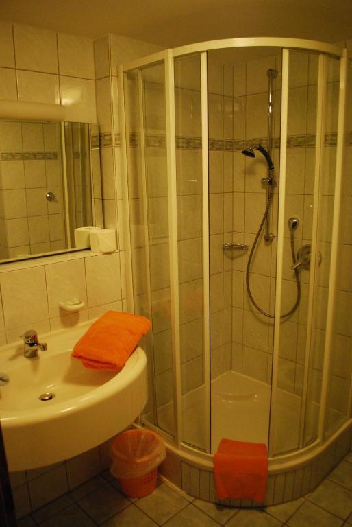 Dreibettzimmer