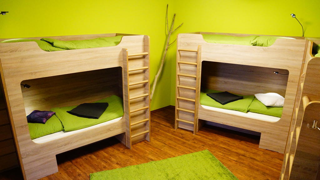 Bed 8-Bed Dormitory Room,997055931:JPEG