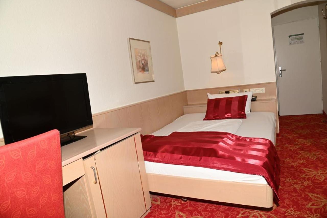 Budget Single Room - Land Side