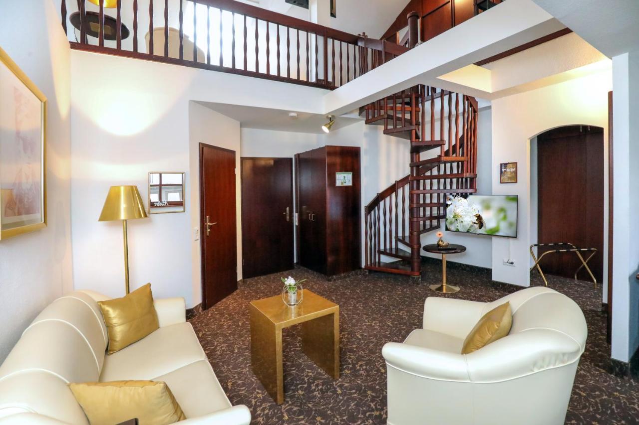 Duplex Suite