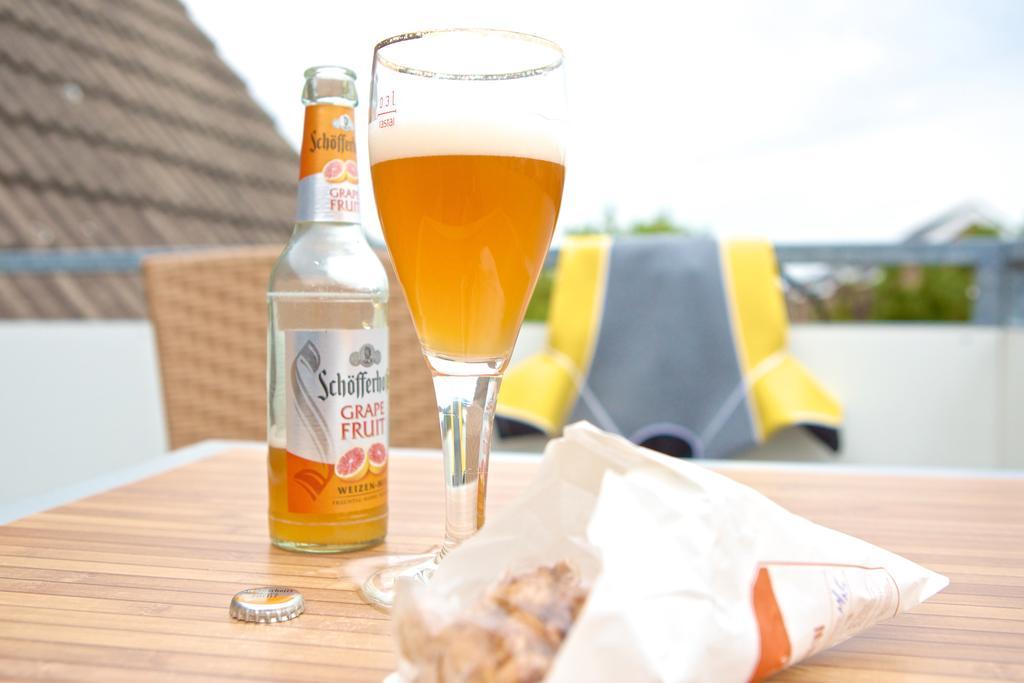 Einzelzimmer mit Balkon