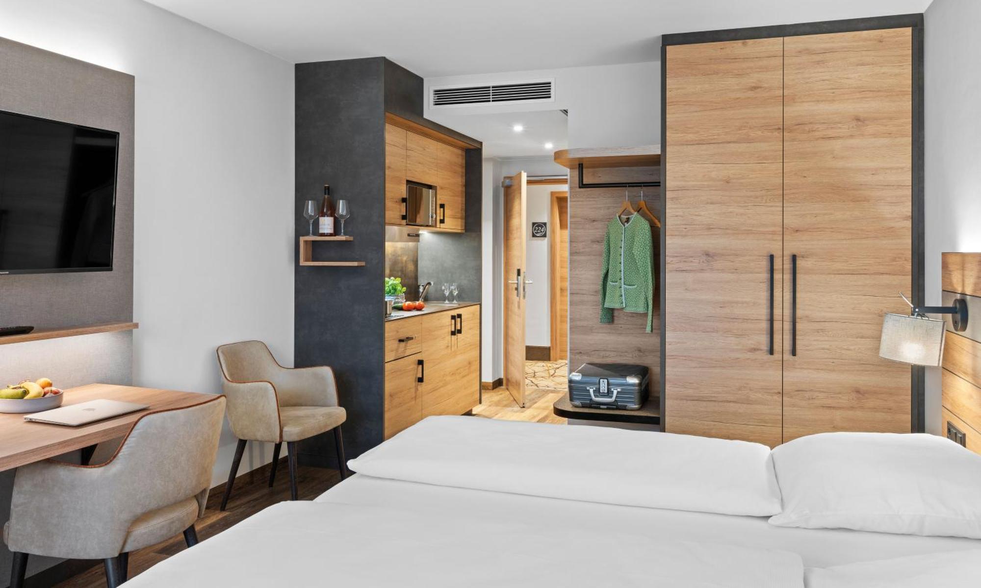 Large Double Room