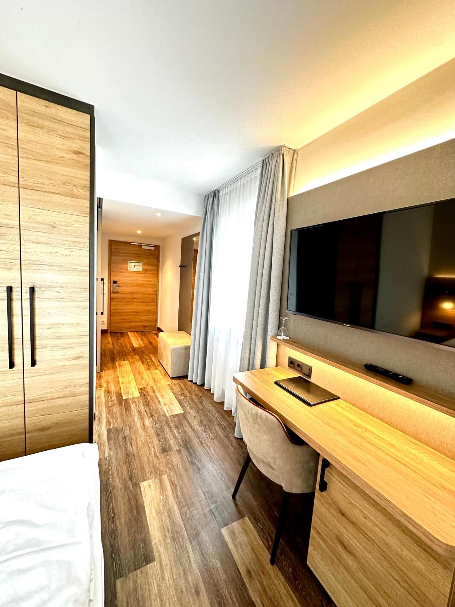 Deluxe Single Room Balcony