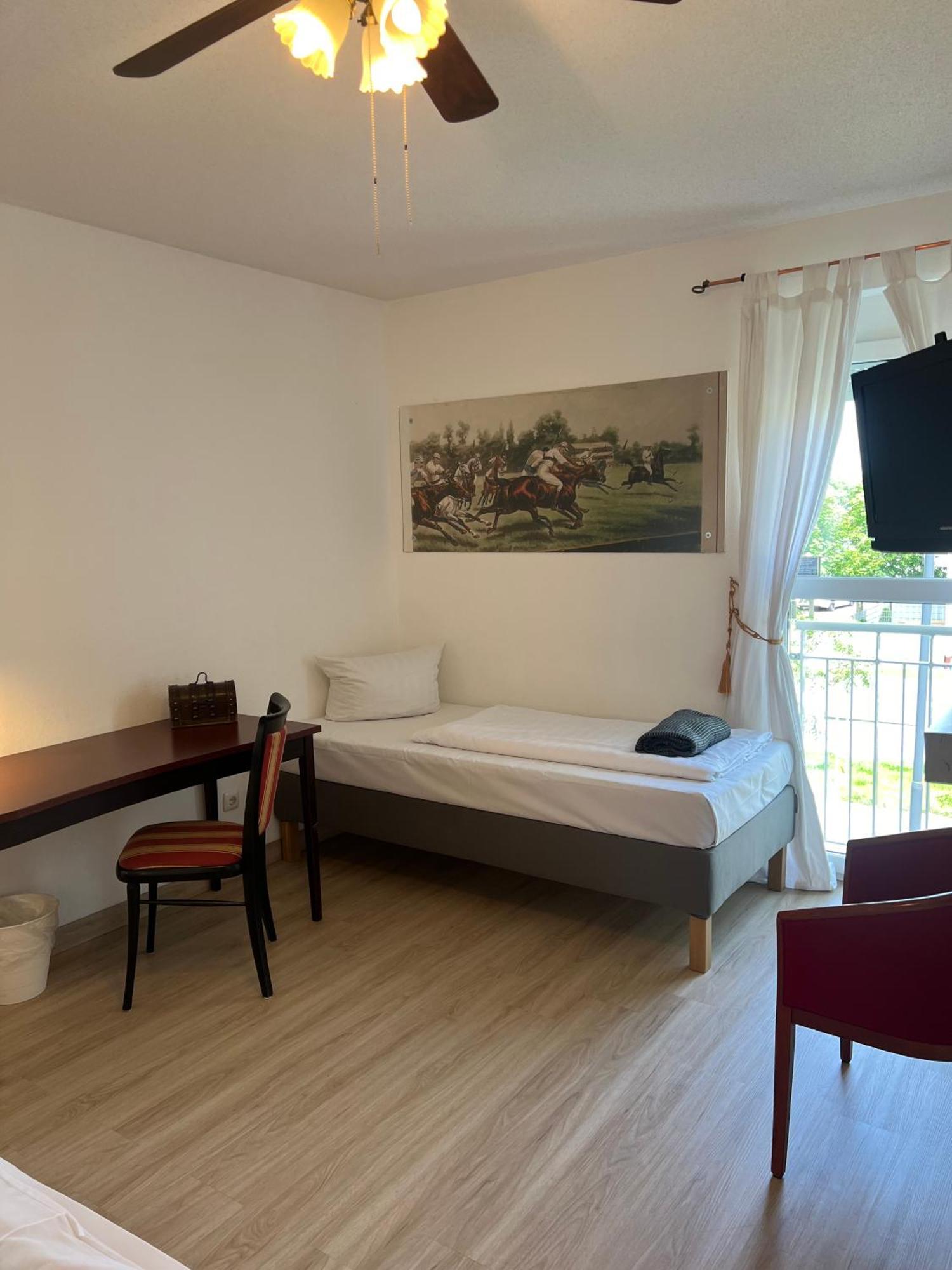 Dreibettzimmer