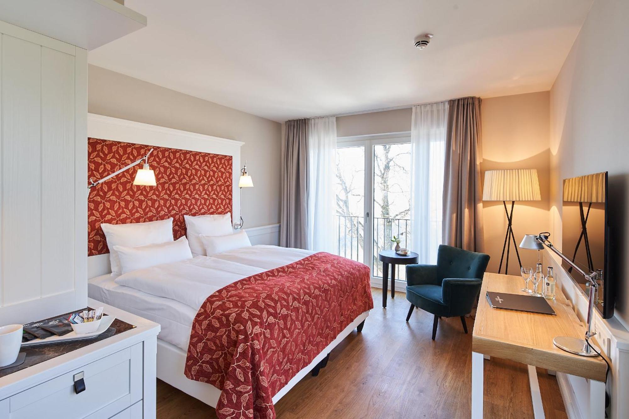 Superior Double or Twin Room City View