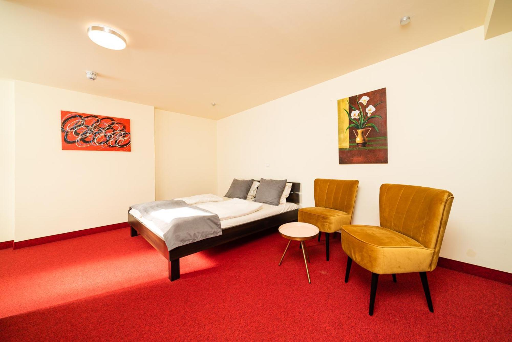 Large Double Room