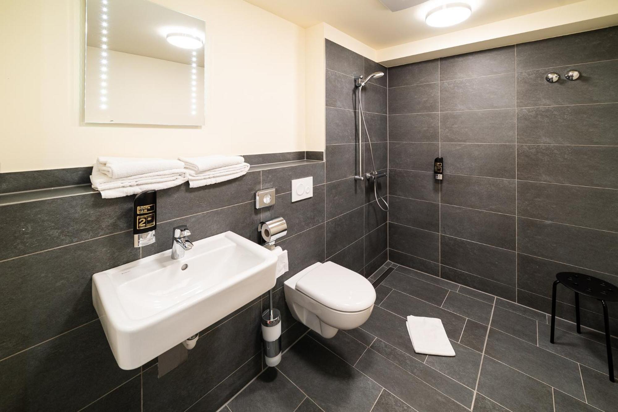 Large Double Room