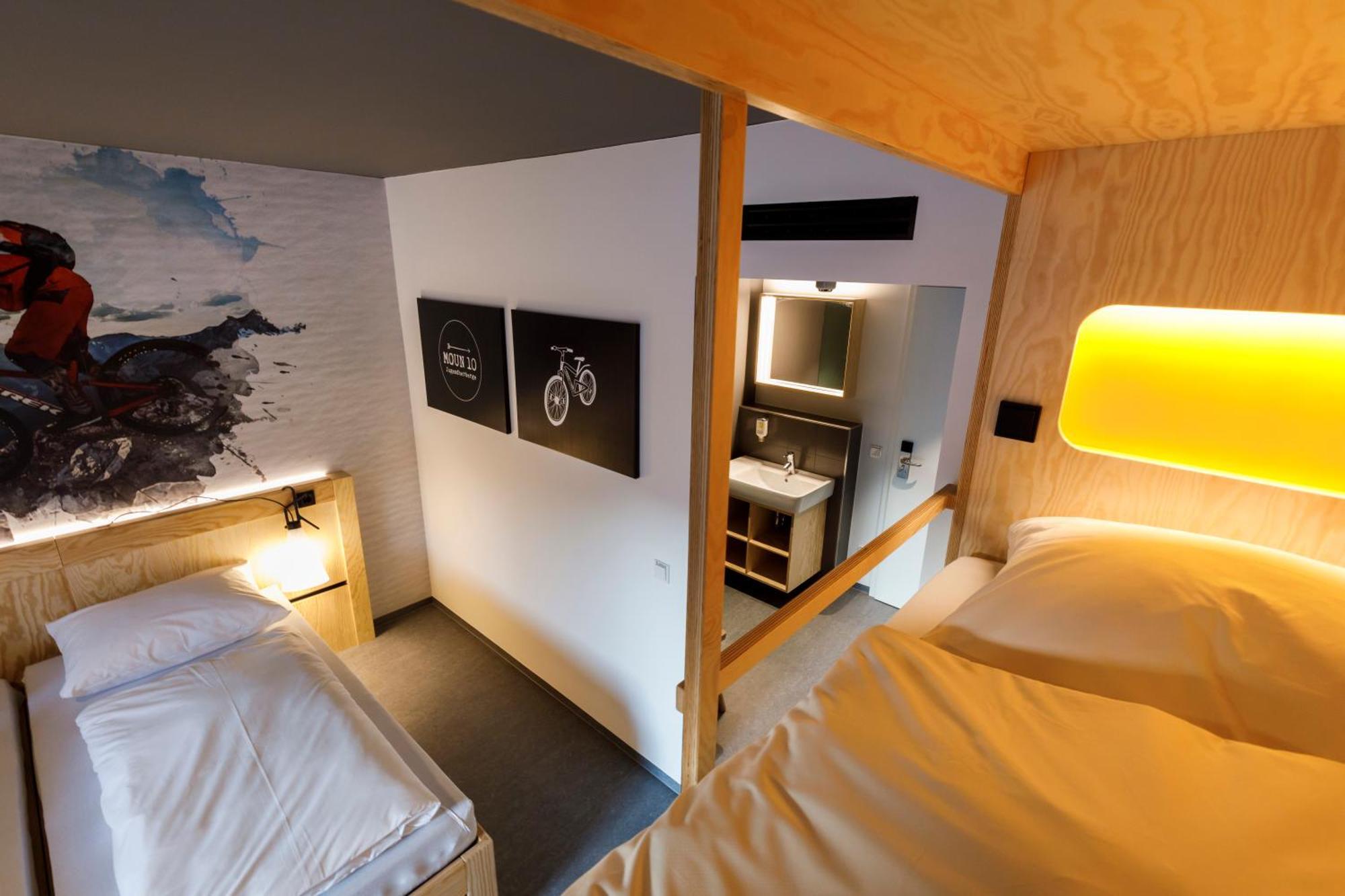 Quadruple Room Bathroom