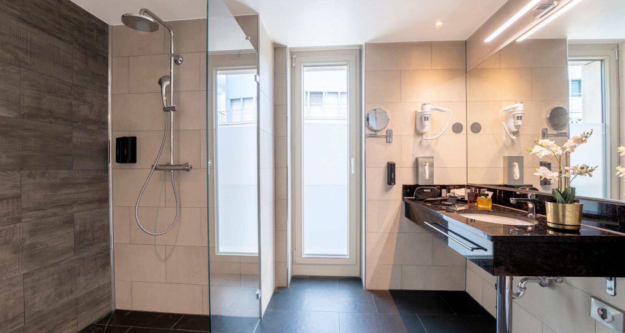 Premium Triple Room
