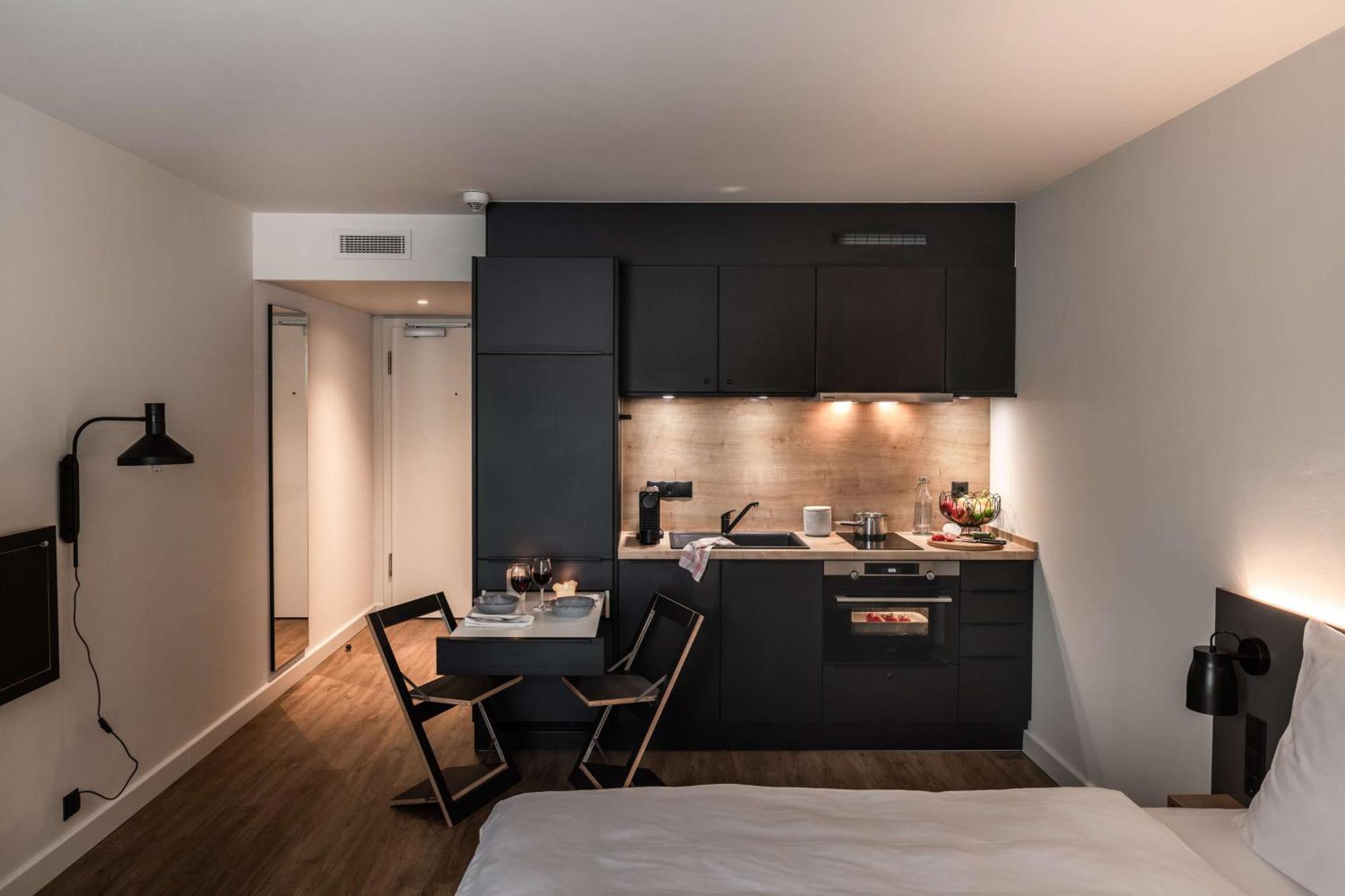 Studio Apartment