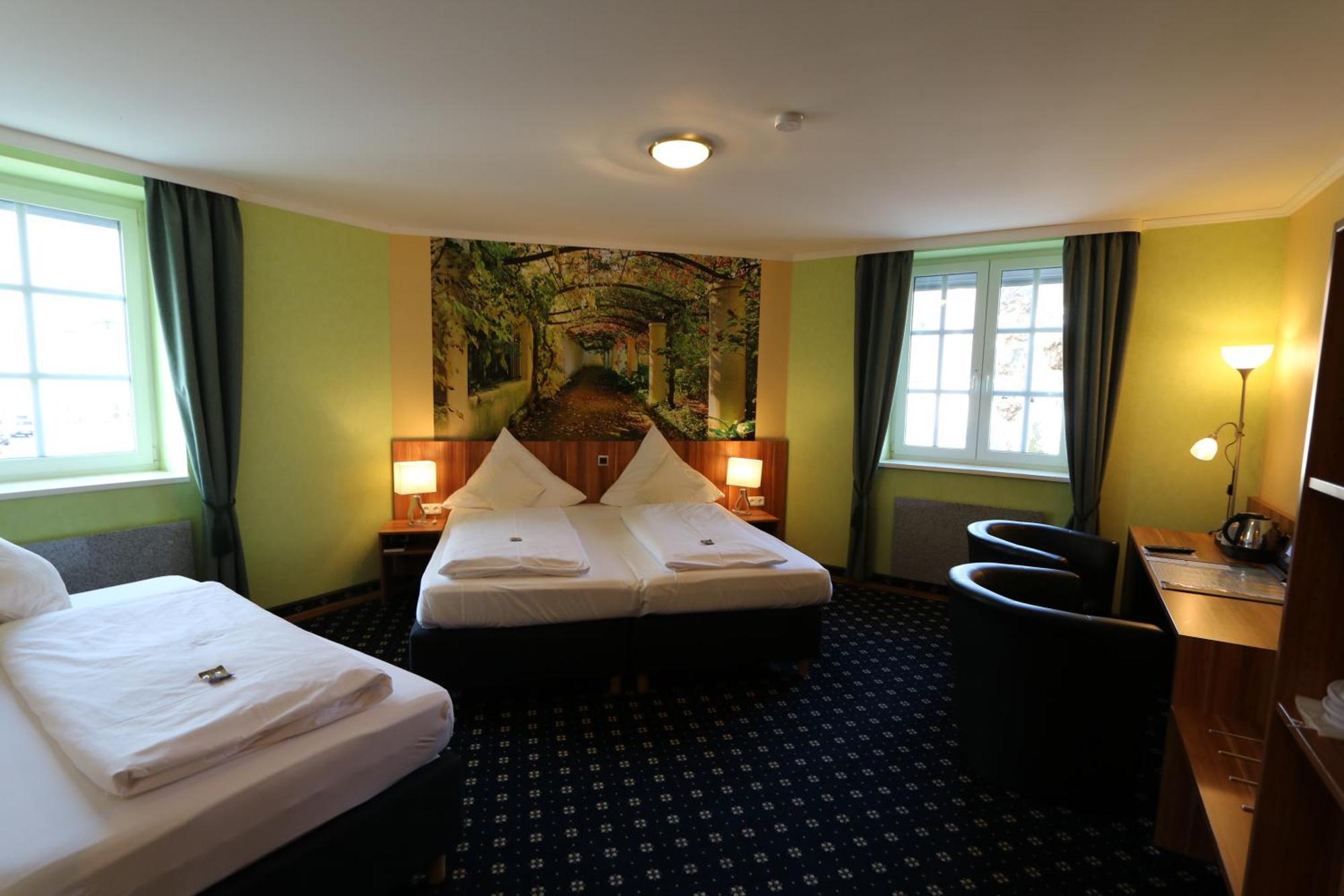 Triple Room