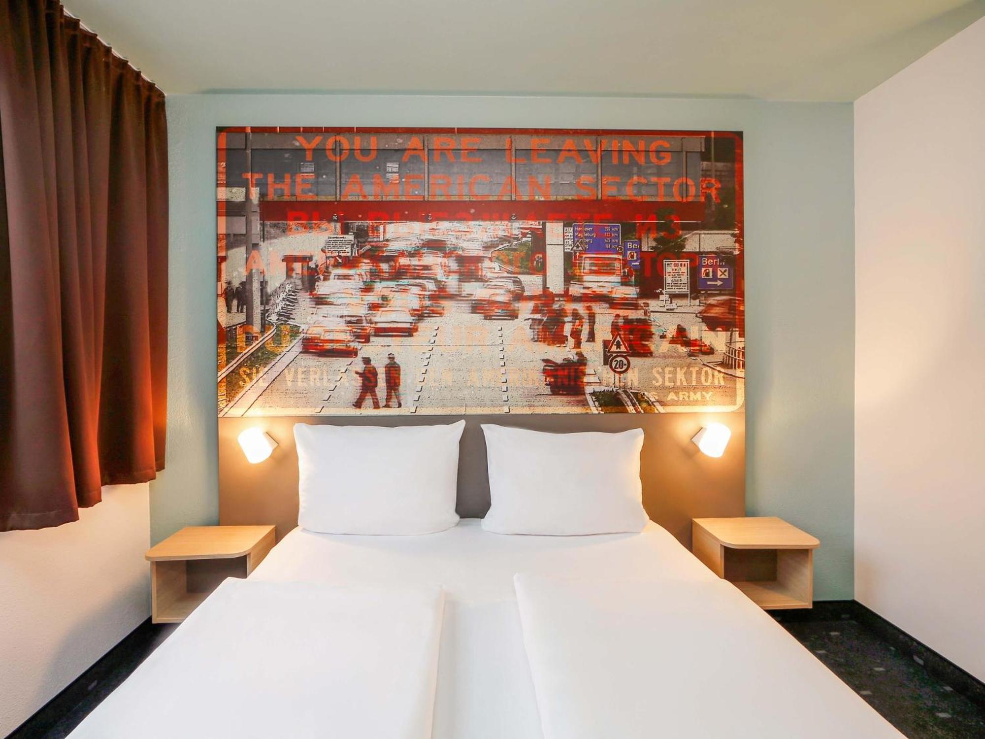 Double Room,1698845325:JPEG
