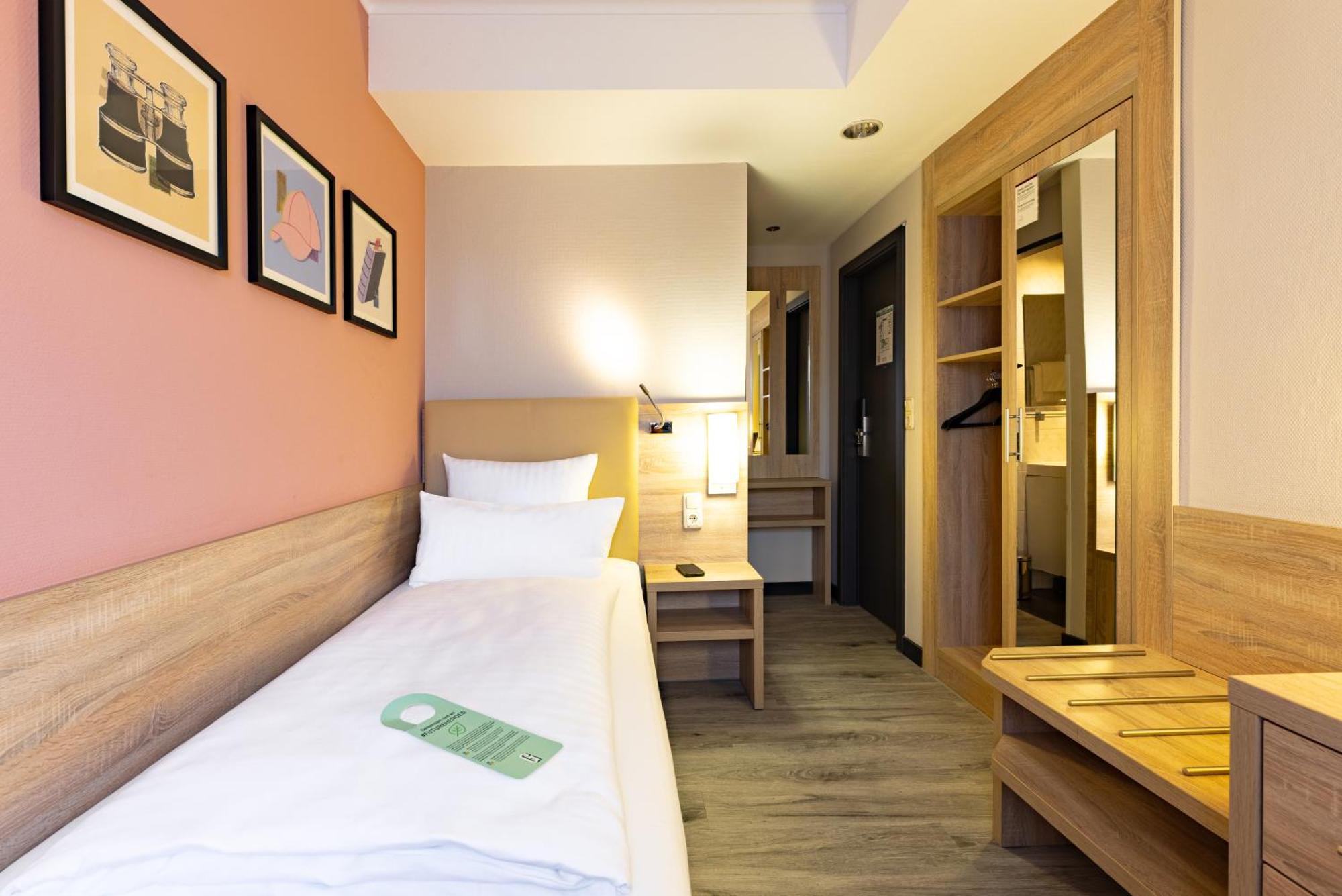 Cosy Single Room