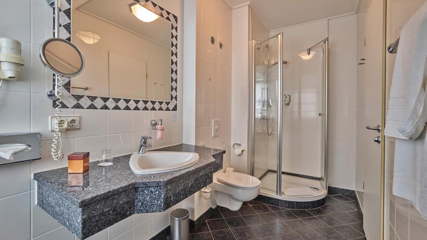 Economy Single Room