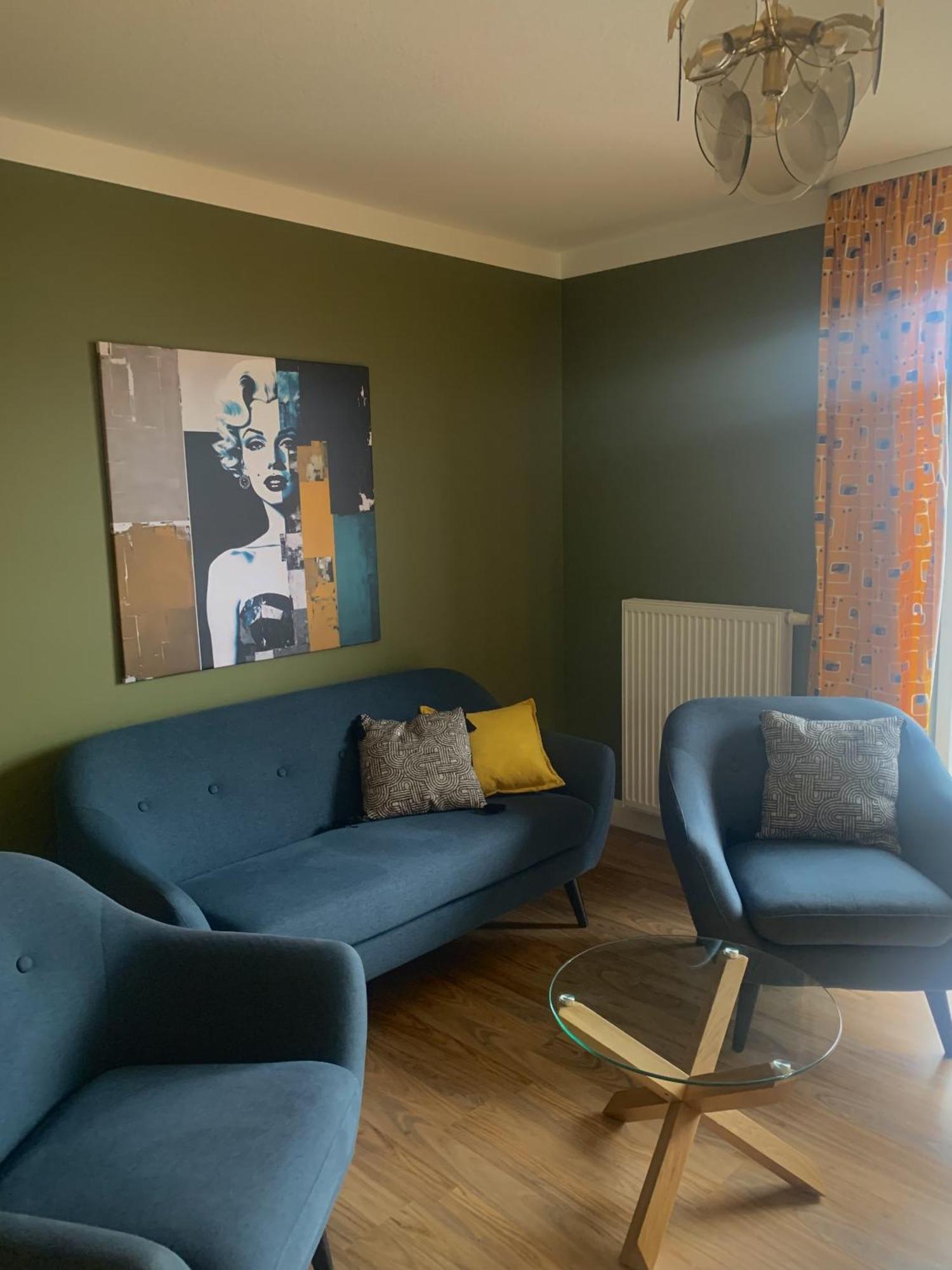 Apartment mit 2 Schlafzimmern und Balkon