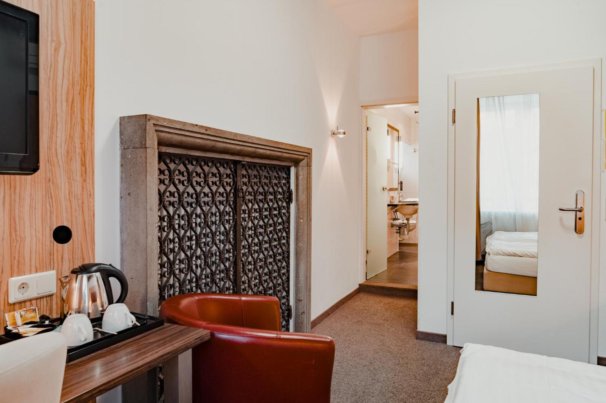 Small Double Room