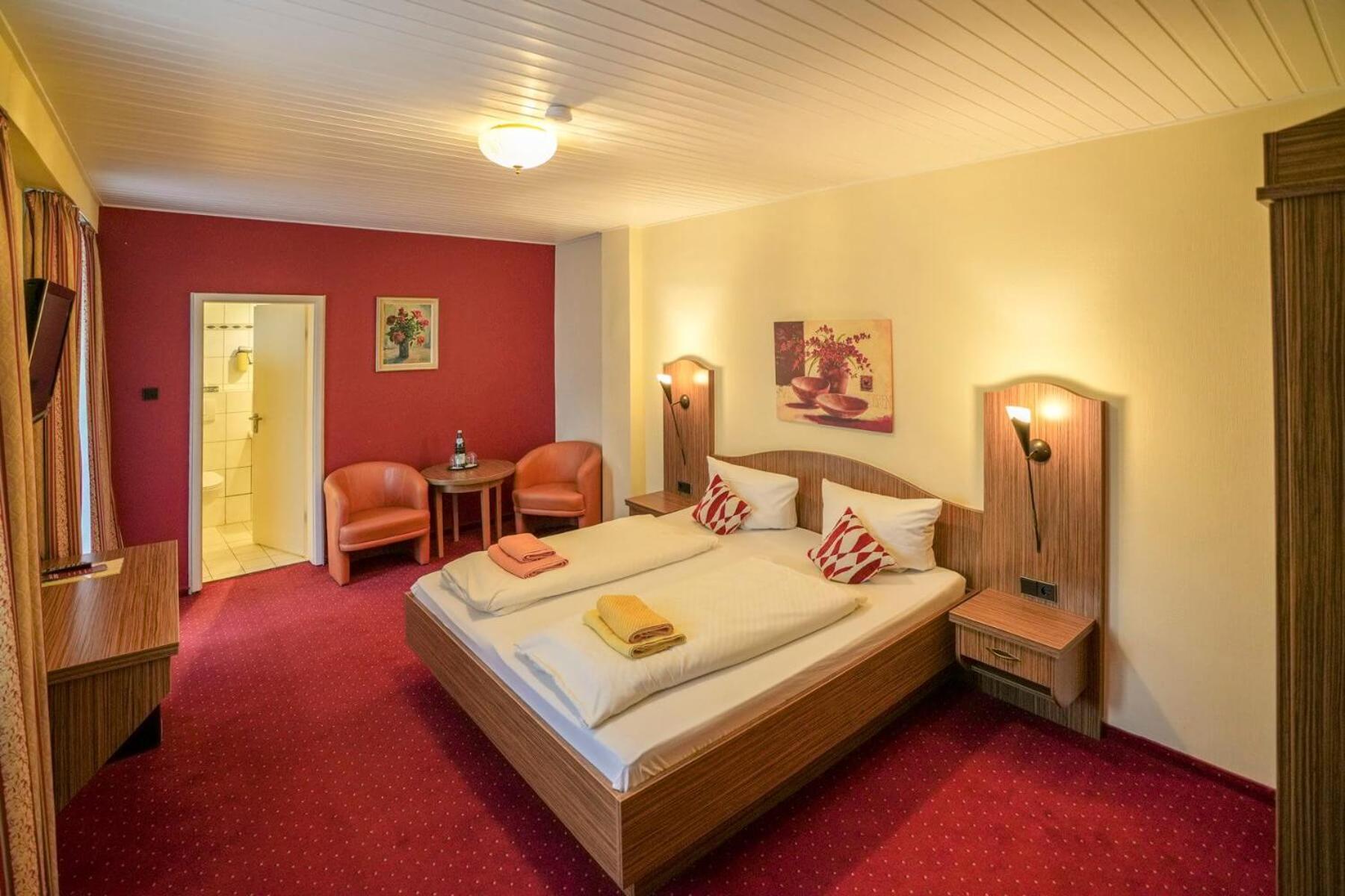 Standard Doppelzimmer mit Moselblick und Balkon