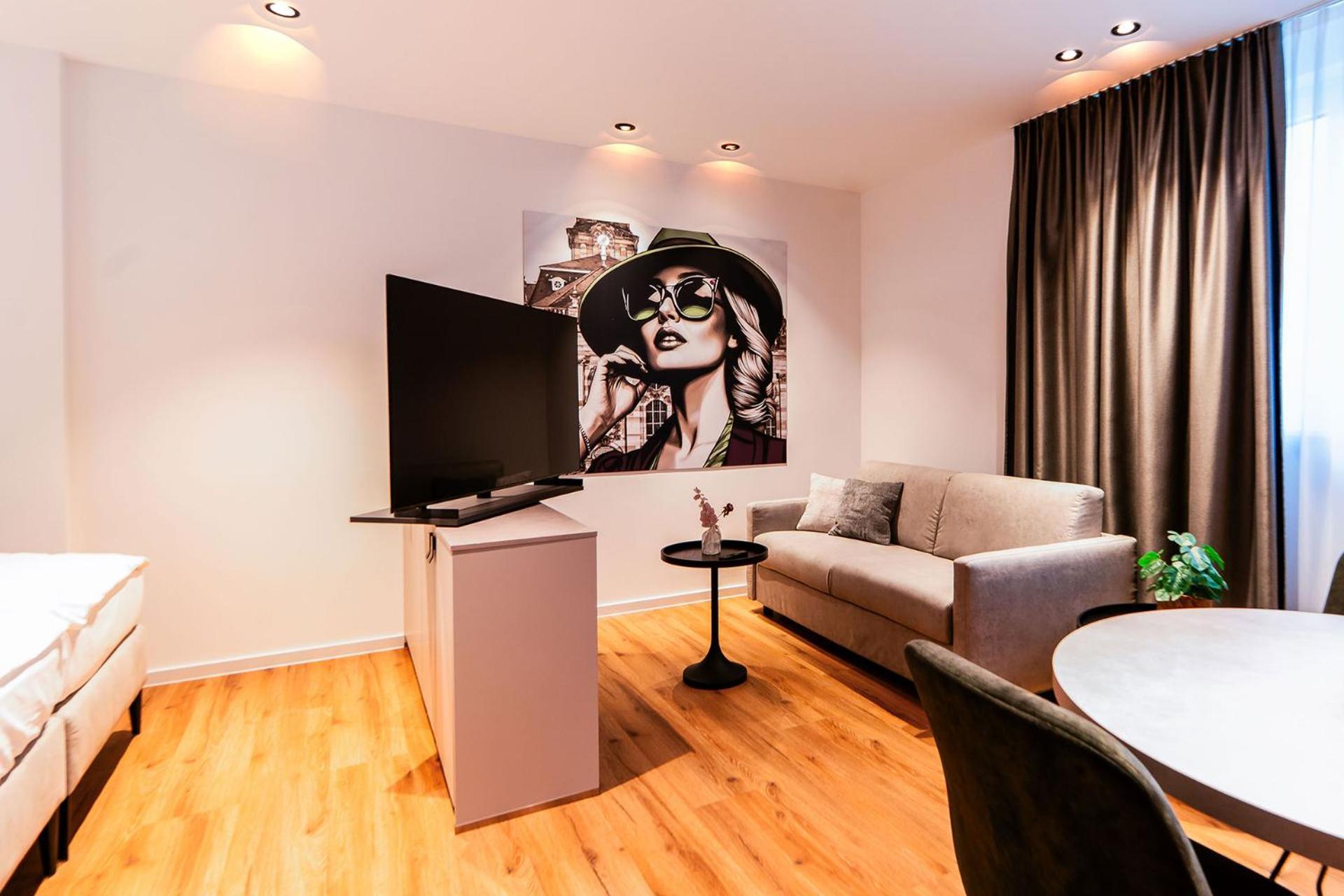 Superior Studio