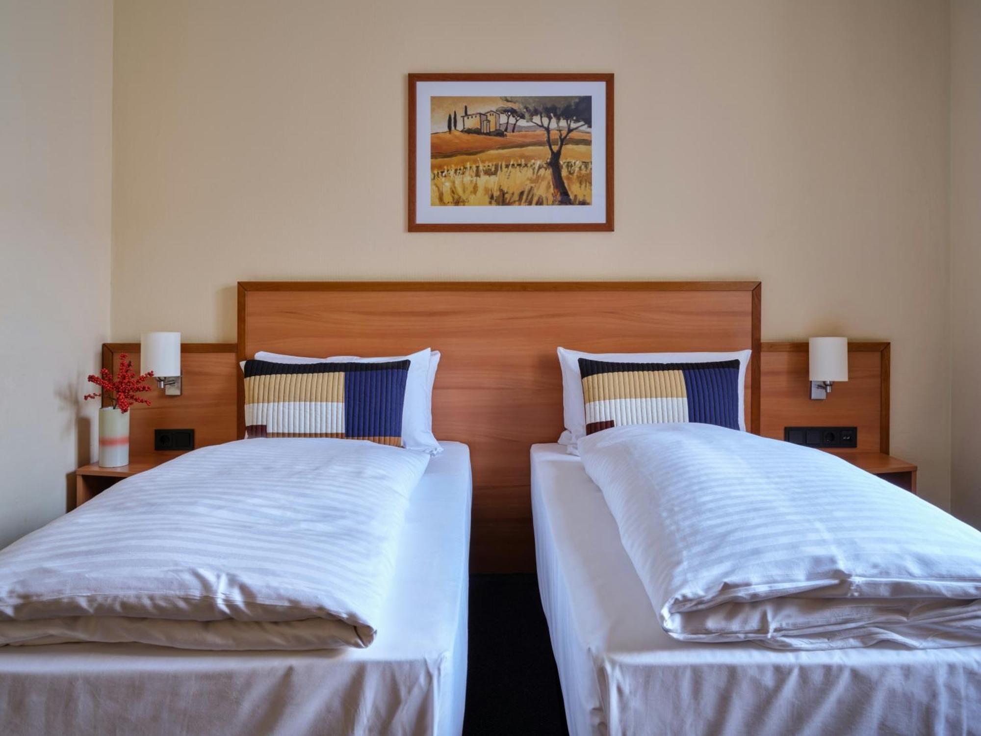 Comfort Twin Room