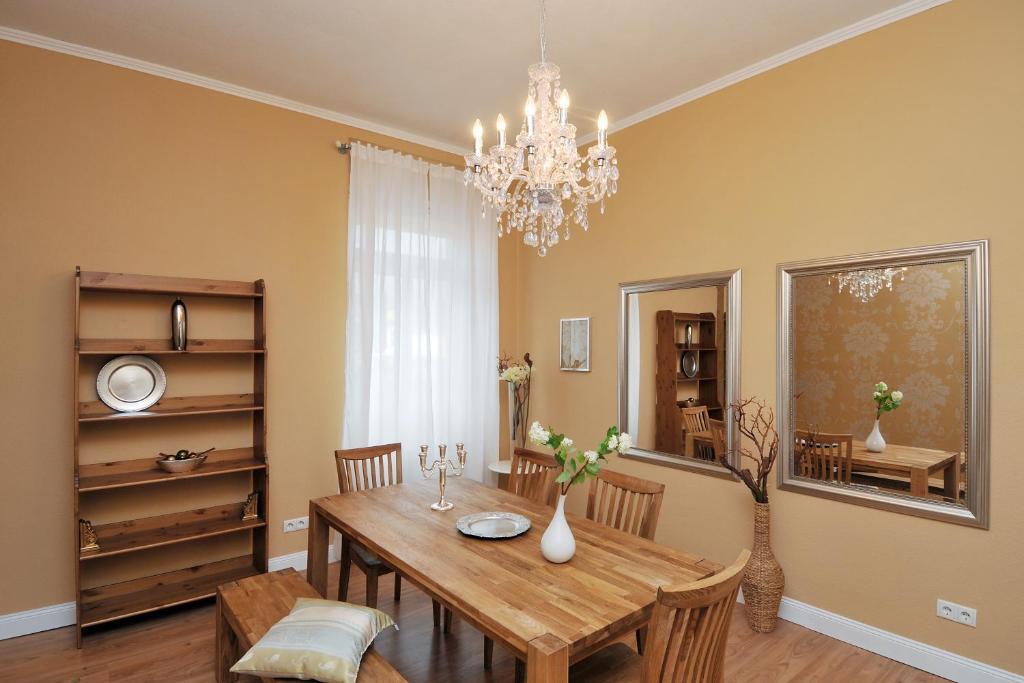 Double Room with Shared Toilet