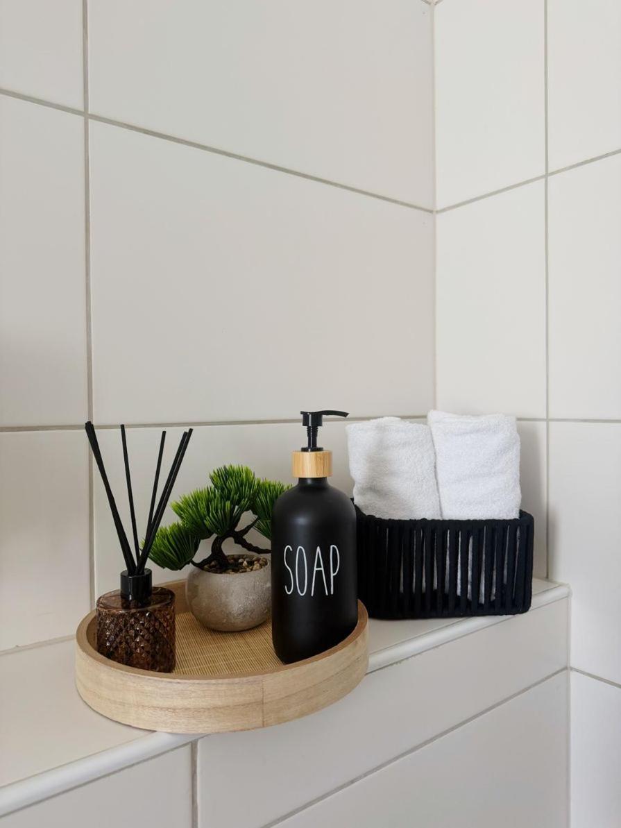 Standard Twin Room with Shared Bathroom