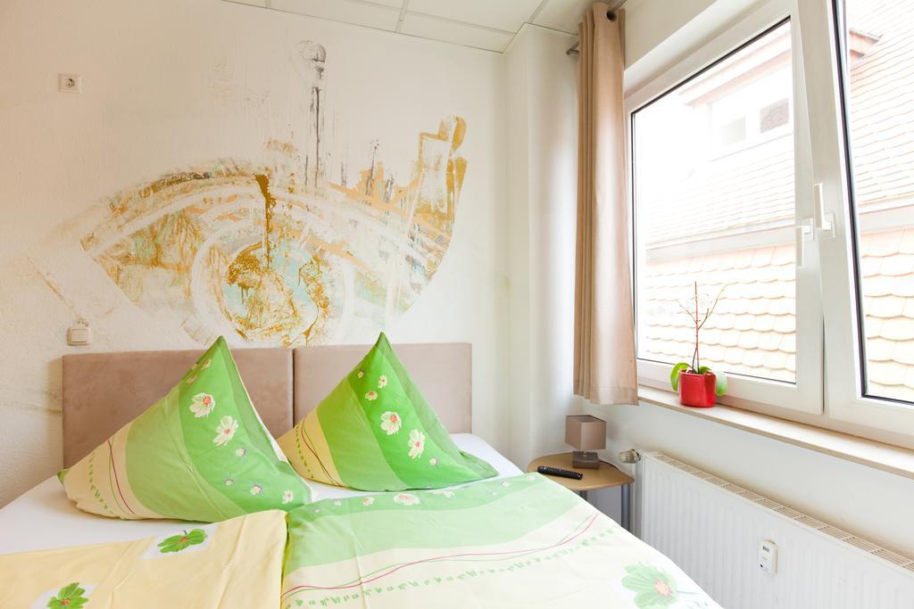 Doppel- oder Zweibettzimmer