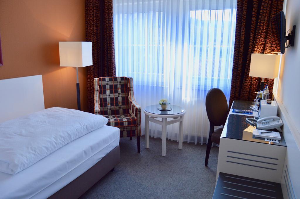 Classic Single Room