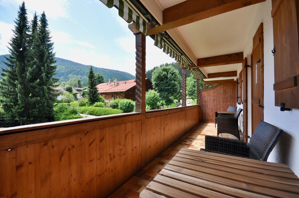 Suite with Mountain View